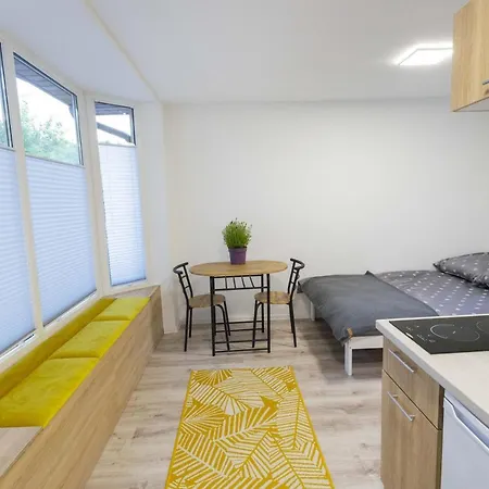 Gniazdo. Apartamenty, Casa de hóspedes *