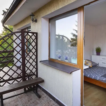 Gniazdo. Apartamenty, Affittacamere 3*