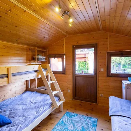Gniazdo. Apartamenty, Affittacamere 3*