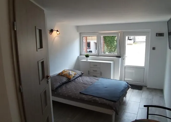 Gniazdo. Apartamenty, 招待所 Jastrzębia Góra