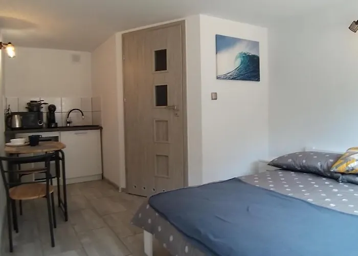 Gniazdo. Apartamenty, Vendégház